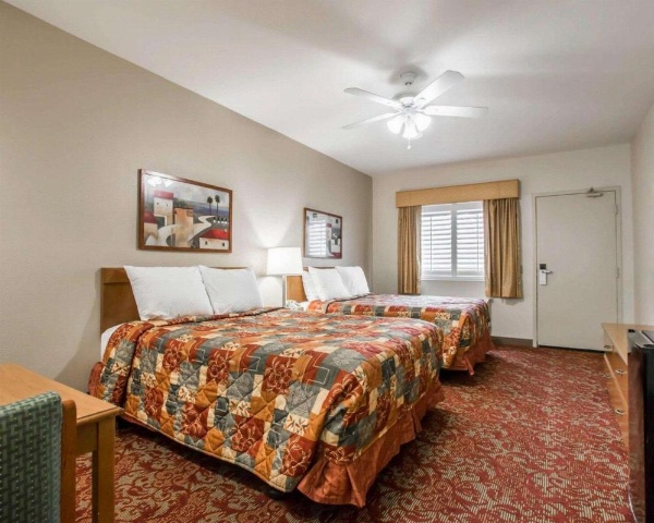 Rodeway Inn Encinitas North image 11